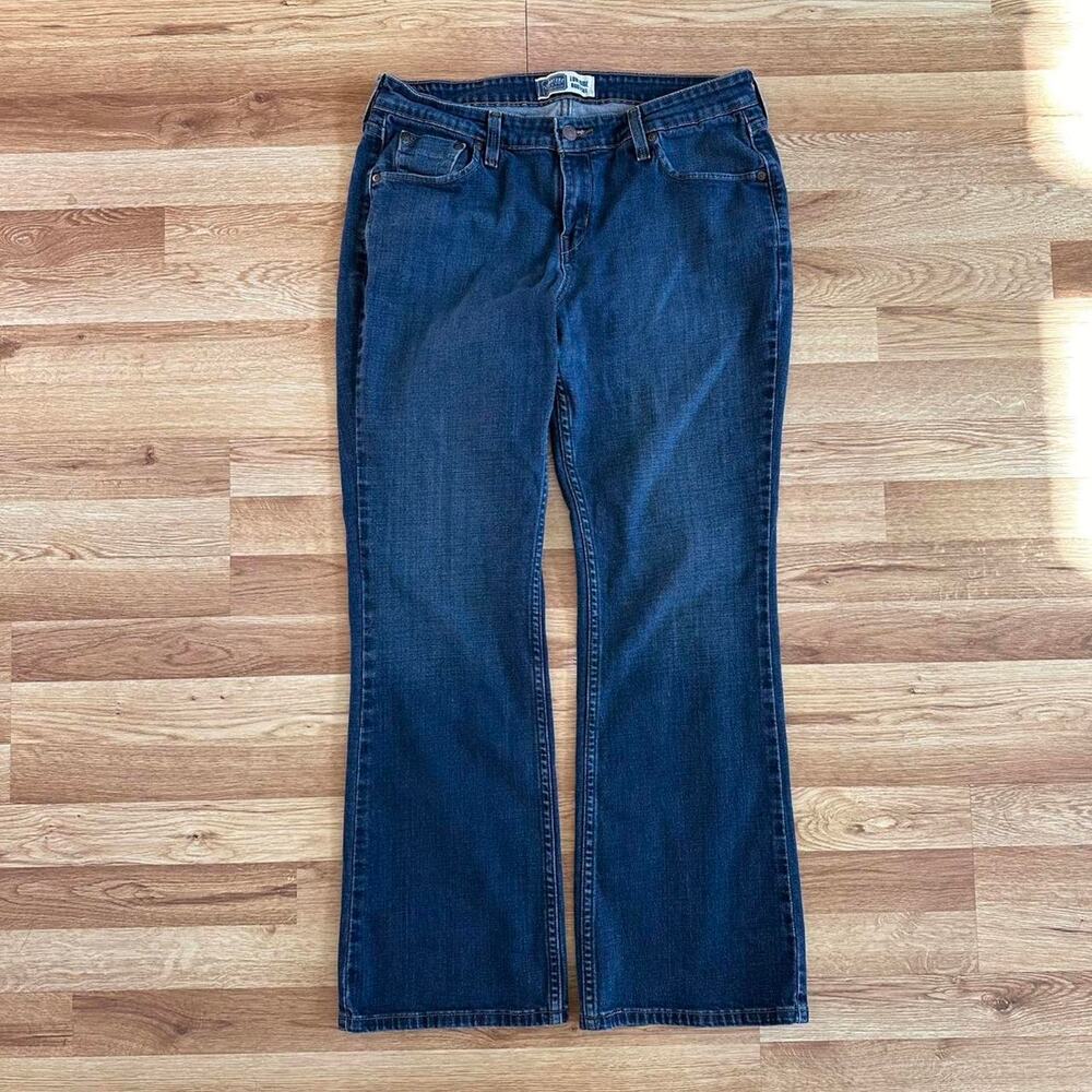 Levis Women's Signature Lowrise Bootcut Jeans - Size 12 medium